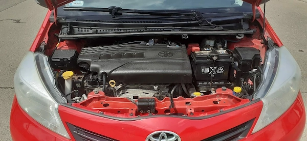 TOYOTA Yaris 2012 — imagine 7