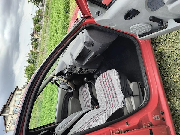 DACIA Logan 2005 — imagine 5
