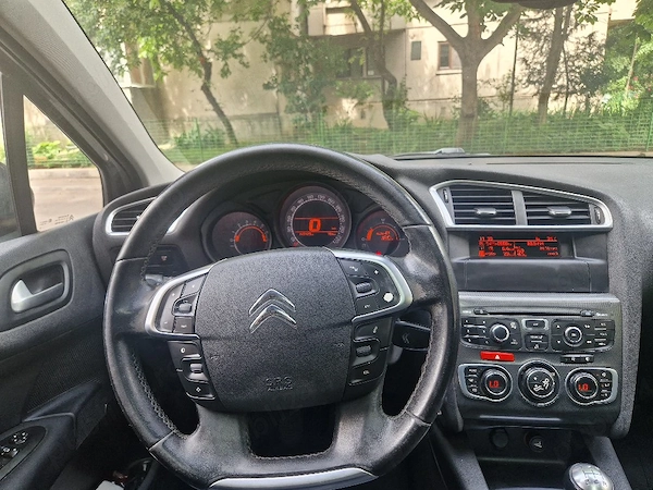 CITROËN C4 2011 — imagine 3