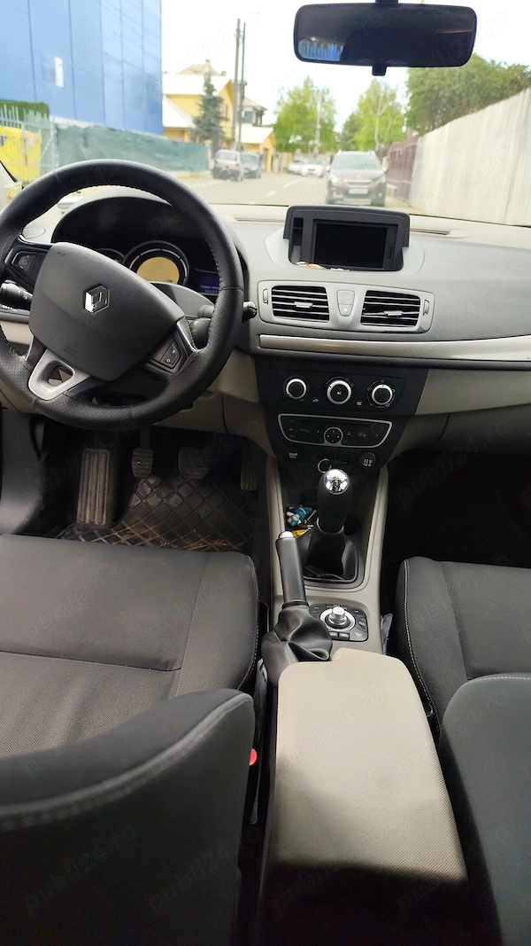 RENAULT Megane 2011 — imagine 6