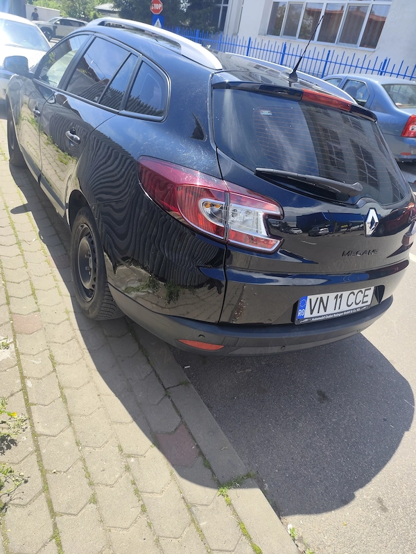 RENAULT Megane 2011 — imagine 3