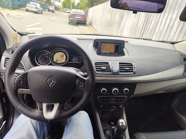 RENAULT Megane 2011 — imagine 5