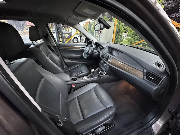 BMW X Series (Generic) 2011 — imagine 6