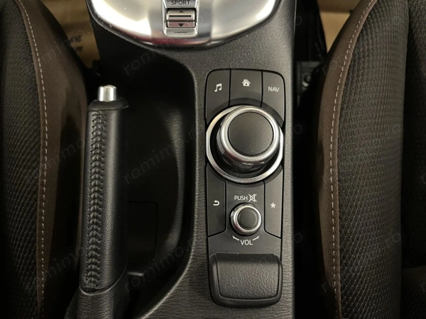 MAZDA 2 2022 — imagine 15