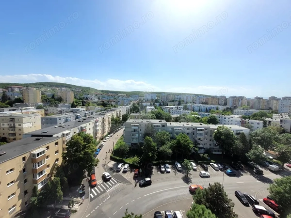 Apartament cu 2 camere, decomandate, parcare, zona Big/Manastur — fotografia 1