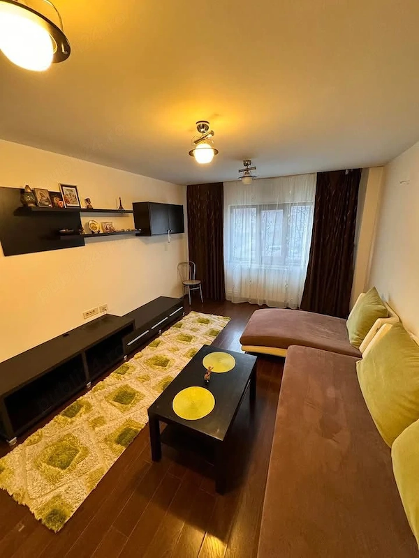 Apartament mobilat modern etaj1 zona Cozamin — fotografia 1