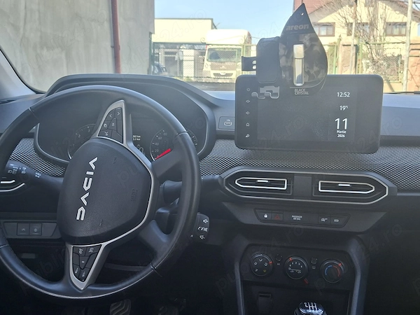 DACIA Logan 2024 — imagine 5