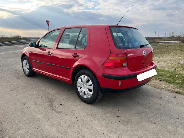 VOLKSWAGEN Golf 2003 — imagine 4