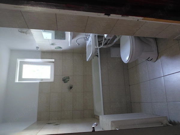 Inchiriez apartament cu 2 camere , situat in spatele Facultatii de Drept — fotografia 3