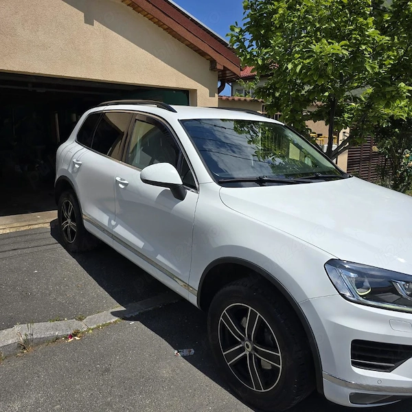 VOLKSWAGEN Touareg 2017 — imagine 3