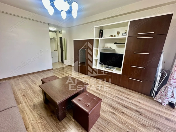 Apartament cu 2 camere, bucatarie inchisa, etaj 1, zona centrala Giroc — fotografia 3