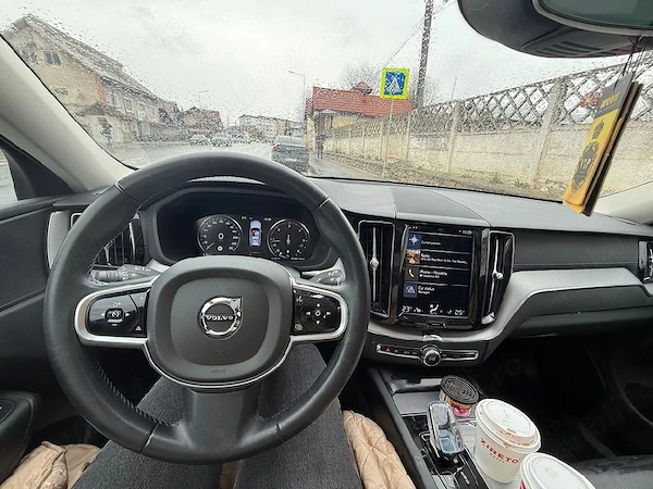 VOLVO XC60 2019 — imagine 3