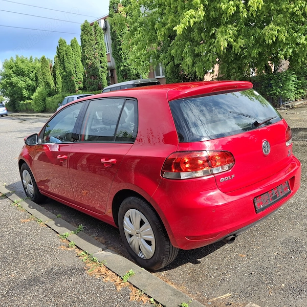 VOLKSWAGEN Golf 2011 — imagine 7