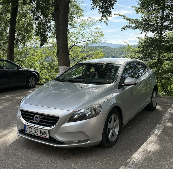 VOLVO V40 2014 — imagine 2