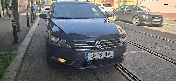 VOLKSWAGEN Passat 2011