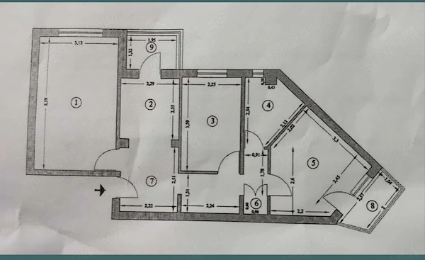 de vanzare apartament cu 3 camere, in Targu Jiu — fotografia 1