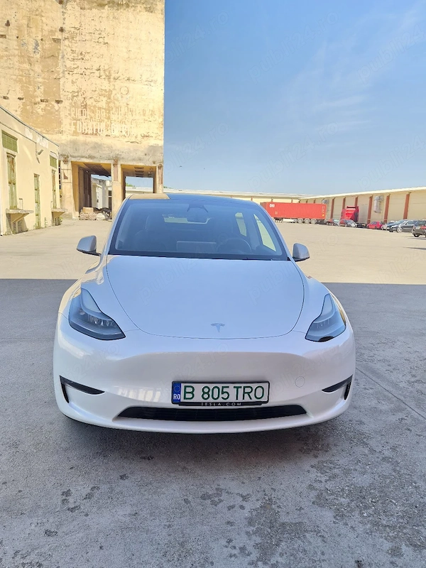 TESLA Model Y 2023