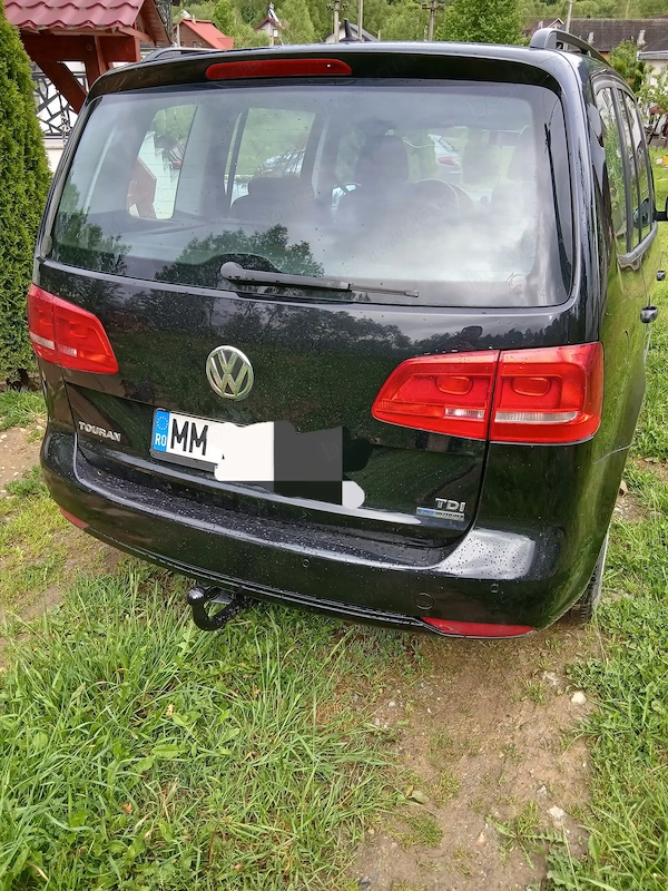 VOLKSWAGEN Touran 2011 — imagine 4