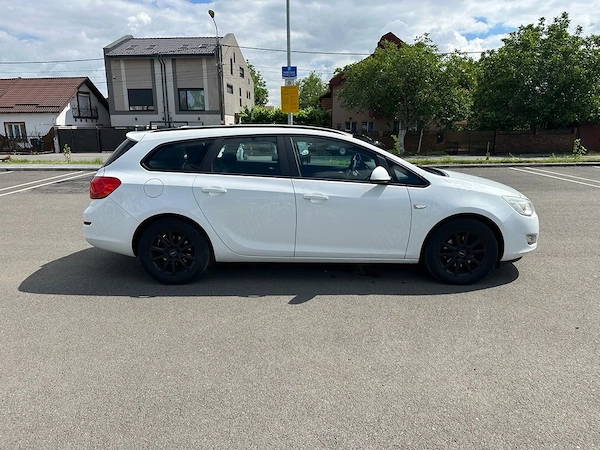 OPEL Astra 2012 — imagine 7