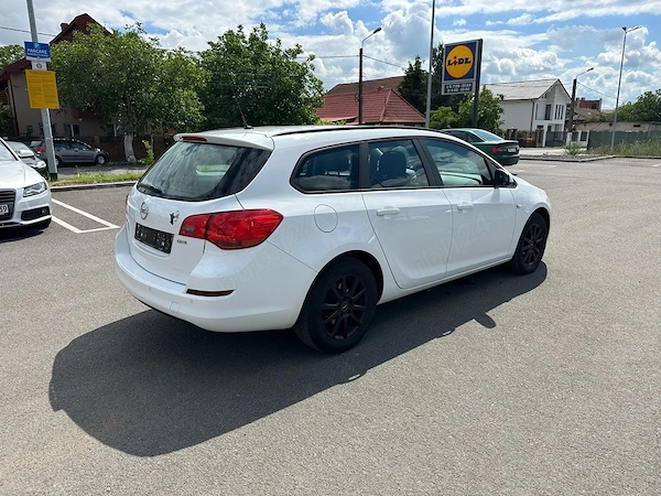 OPEL Astra 2012 — imagine 10