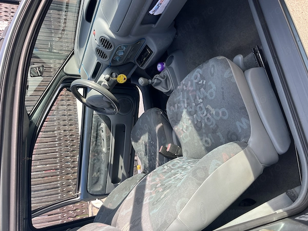 RENAULT Twingo 2004 — imagine 9