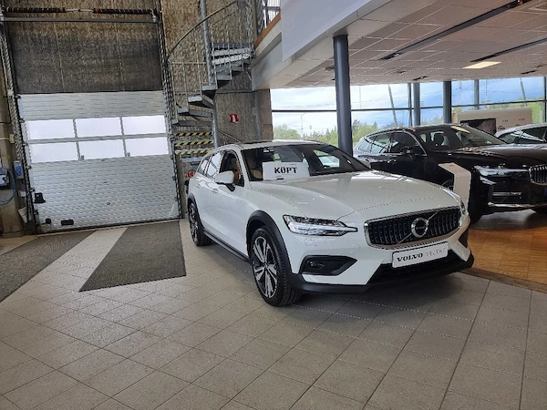 VOLVO V60 Cross Country 2020 — imagine 4