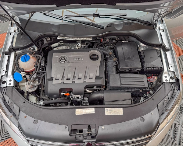 VOLKSWAGEN Passat 2012 — imagine 18