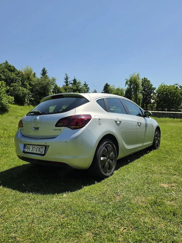 OPEL Astra 2012 — imagine 3