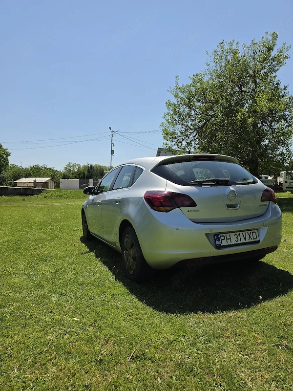 OPEL Astra 2012 — imagine 4