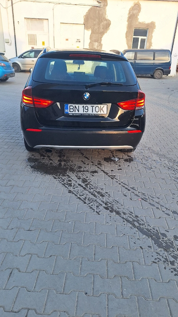 BMW iX1 2011 — imagine 2