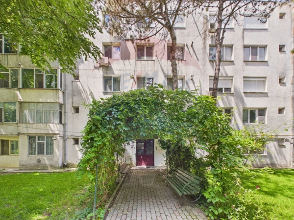 Apartament 3 camere Ultracentral in Slobozia — fotografia 1