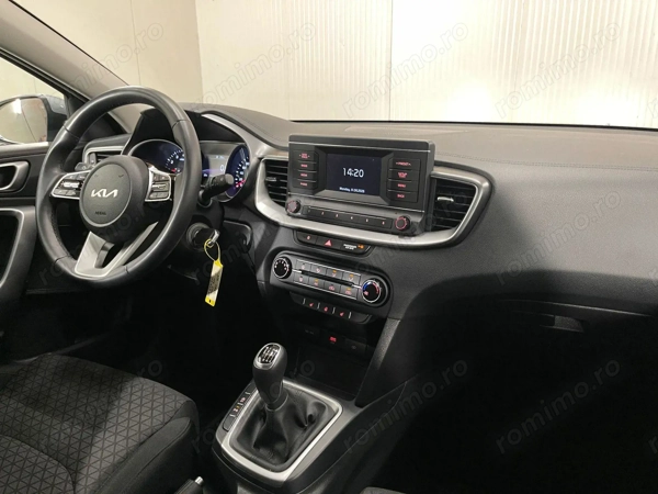 KIA Unknown Model 2022 — imagine 8
