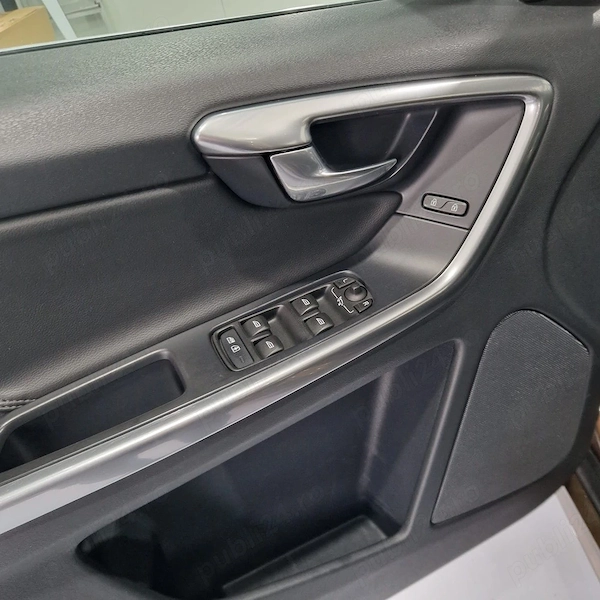 VOLVO XC60 2016 — imagine 4