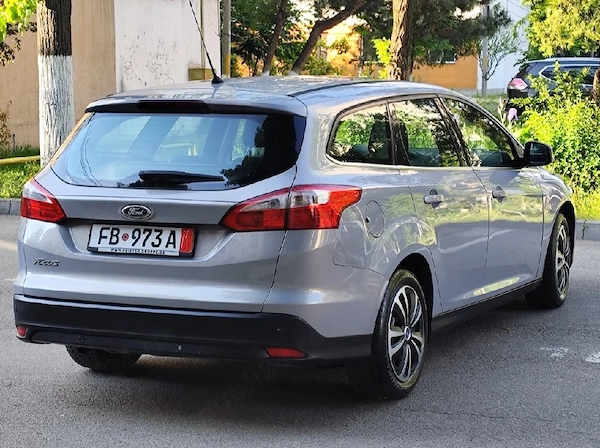 FORD Focus 2011 — imagine 4