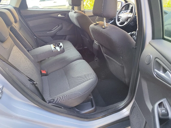 FORD Focus 2011 — imagine 8