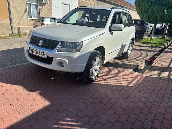 SUZUKI Grand Vitara 2010 — imagine 2
