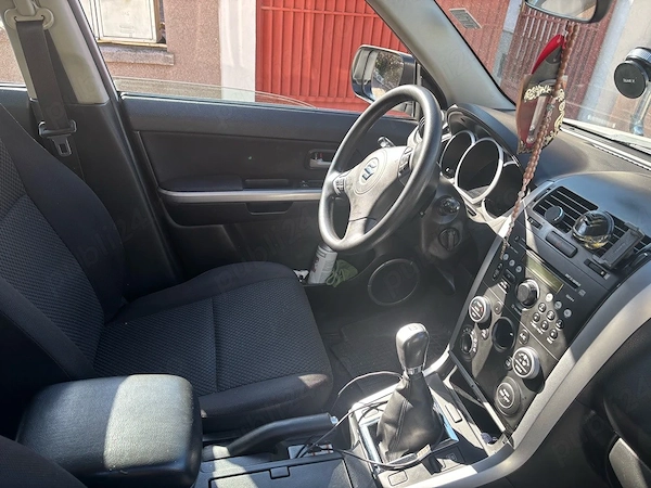 SUZUKI Grand Vitara 2010 — imagine 3