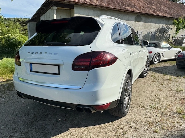 PORSCHE Cayenne 2013