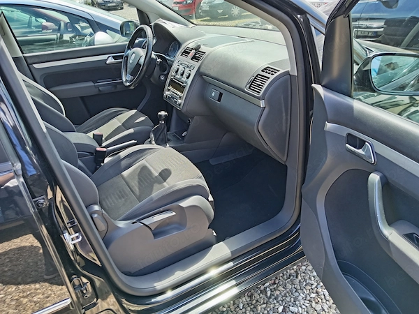 VOLKSWAGEN Touran 2009 — imagine 2