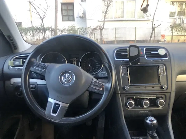 VOLKSWAGEN Golf 2010 — imagine 6