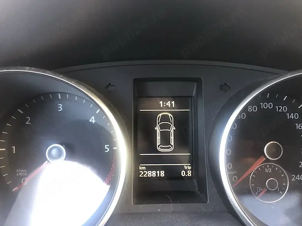 VOLKSWAGEN Golf 2010 — imagine 4