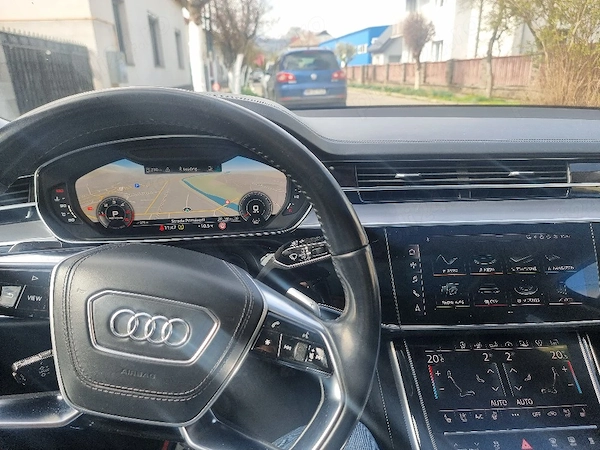 AUDI A8 2018 — imagine 2