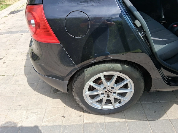 VOLKSWAGEN Golf 2005 — imagine 4