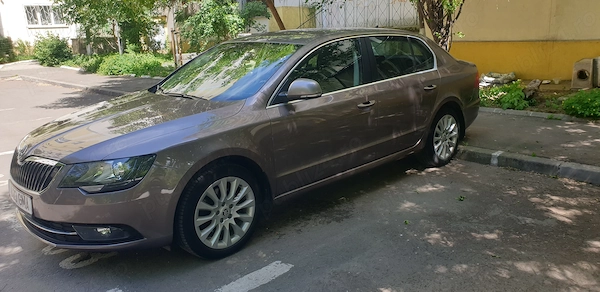 SKODA Superb 2014 — imagine 4