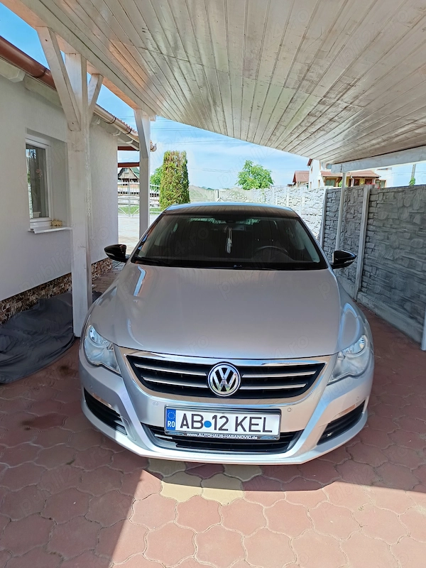 VOLKSWAGEN Passat CC 2011