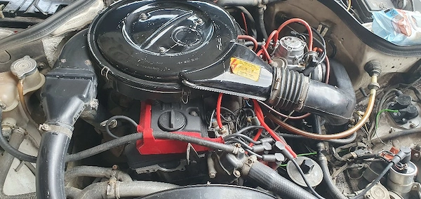 MERCEDES-BENZ E-Class 1986