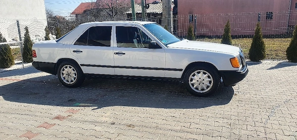 MERCEDES-BENZ E-Class 1986 — imagine 2