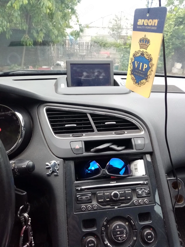 PEUGEOT 5008 2010 — imagine 3