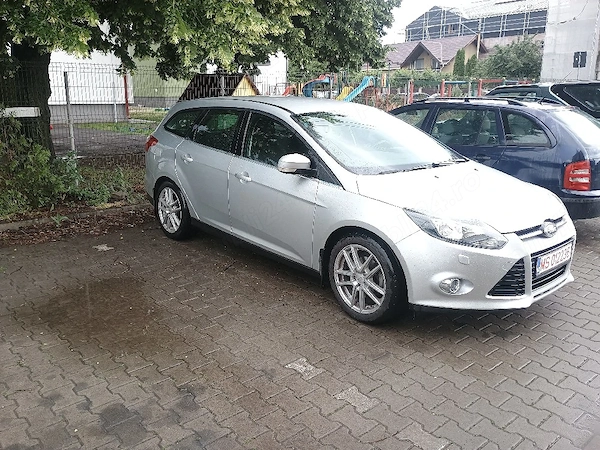 FORD Focus 2012 — imagine 3