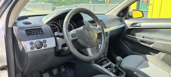 OPEL Astra 2005 — imagine 5